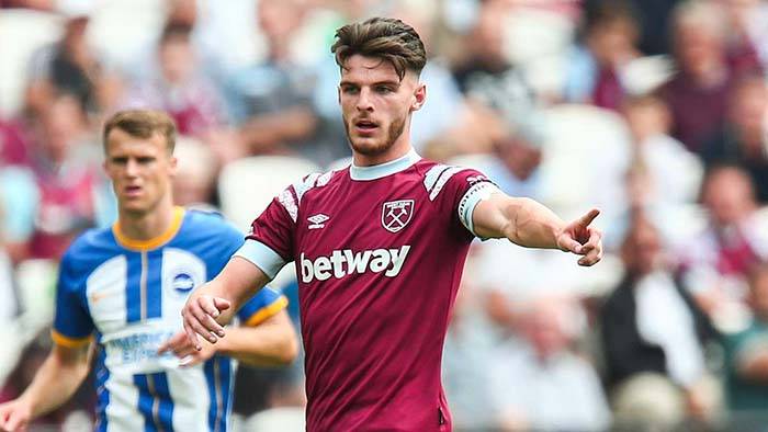 莱万：失去袖标很难过，但感受到了球迷的爱；不恨普罗别日