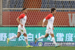 阿尔科亚诺的士气与“帮助”：巴萨二队的艰难一战